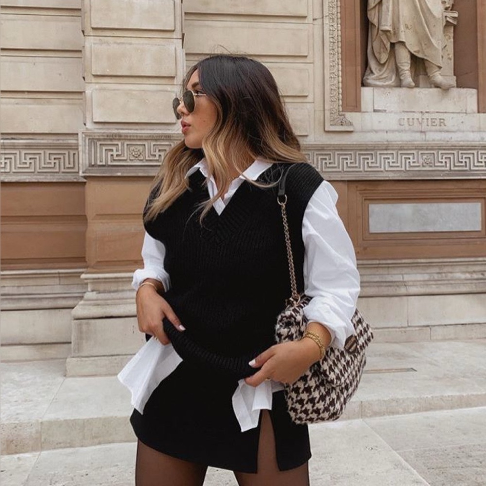 NWT LEGOE HERITAGE BLACK VEST ✨🖤